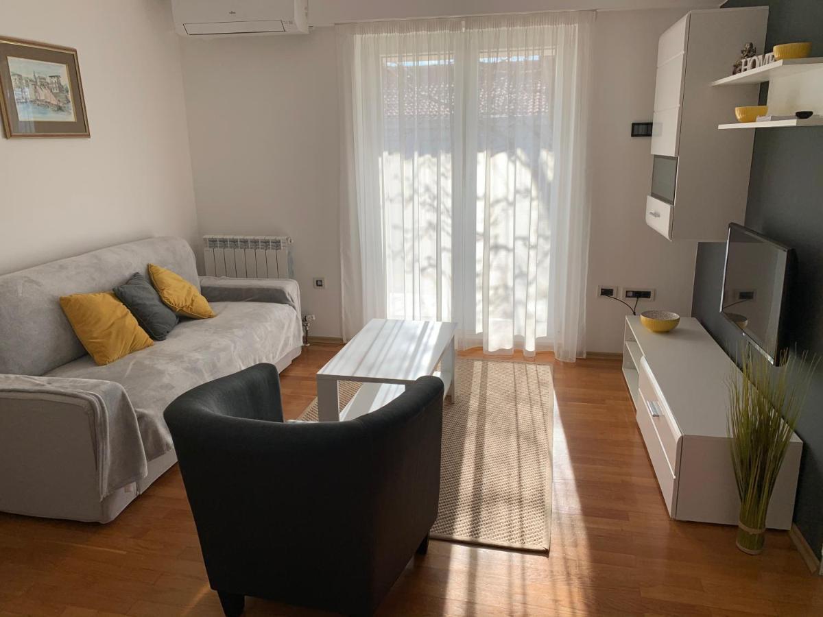 Deluxe Apartment Dora With A Private Parking, Terrace And See View 里耶卡 外观 照片