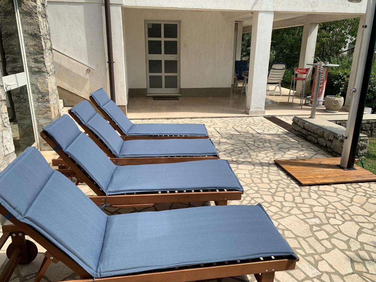 Deluxe Apartment Dora With A Private Parking, Terrace And See View 里耶卡 外观 照片