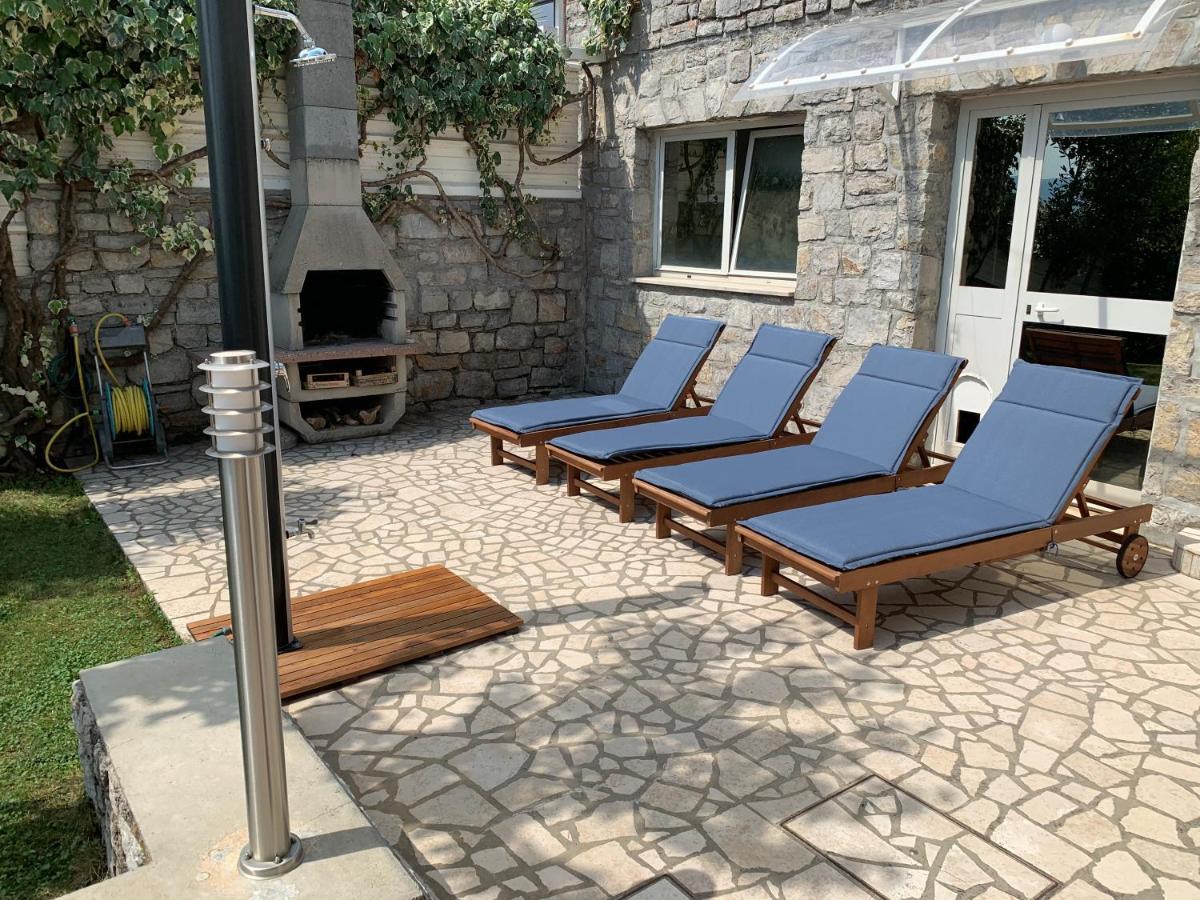 Deluxe Apartment Dora With A Private Parking, Terrace And See View 里耶卡 外观 照片