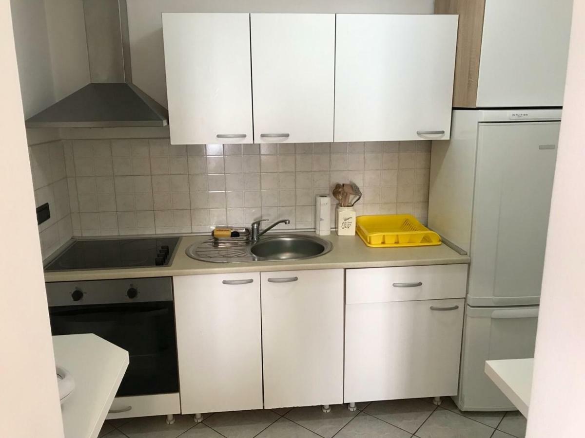 Deluxe Apartment Dora With A Private Parking, Terrace And See View 里耶卡 外观 照片
