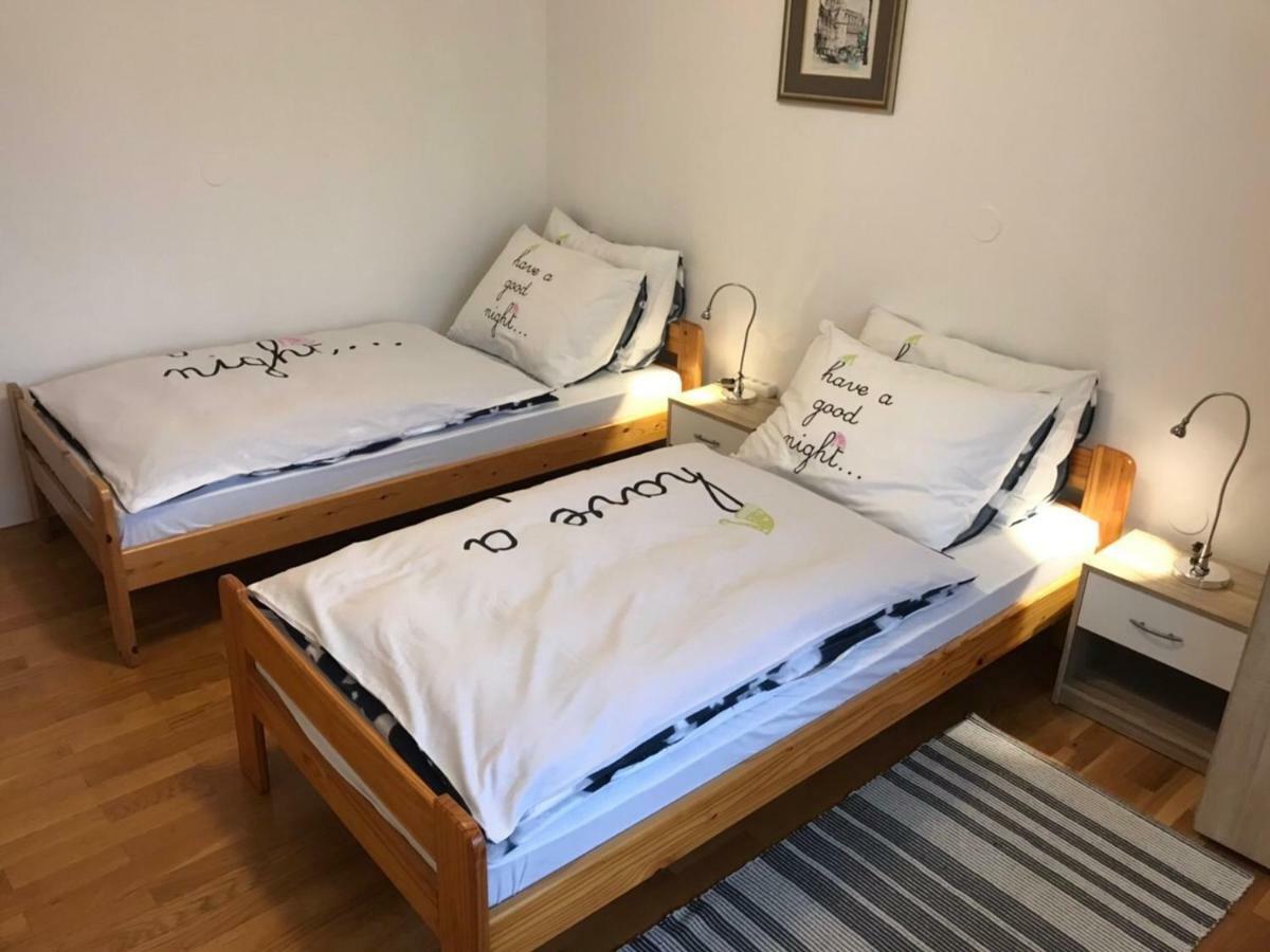 Deluxe Apartment Dora With A Private Parking, Terrace And See View 里耶卡 外观 照片