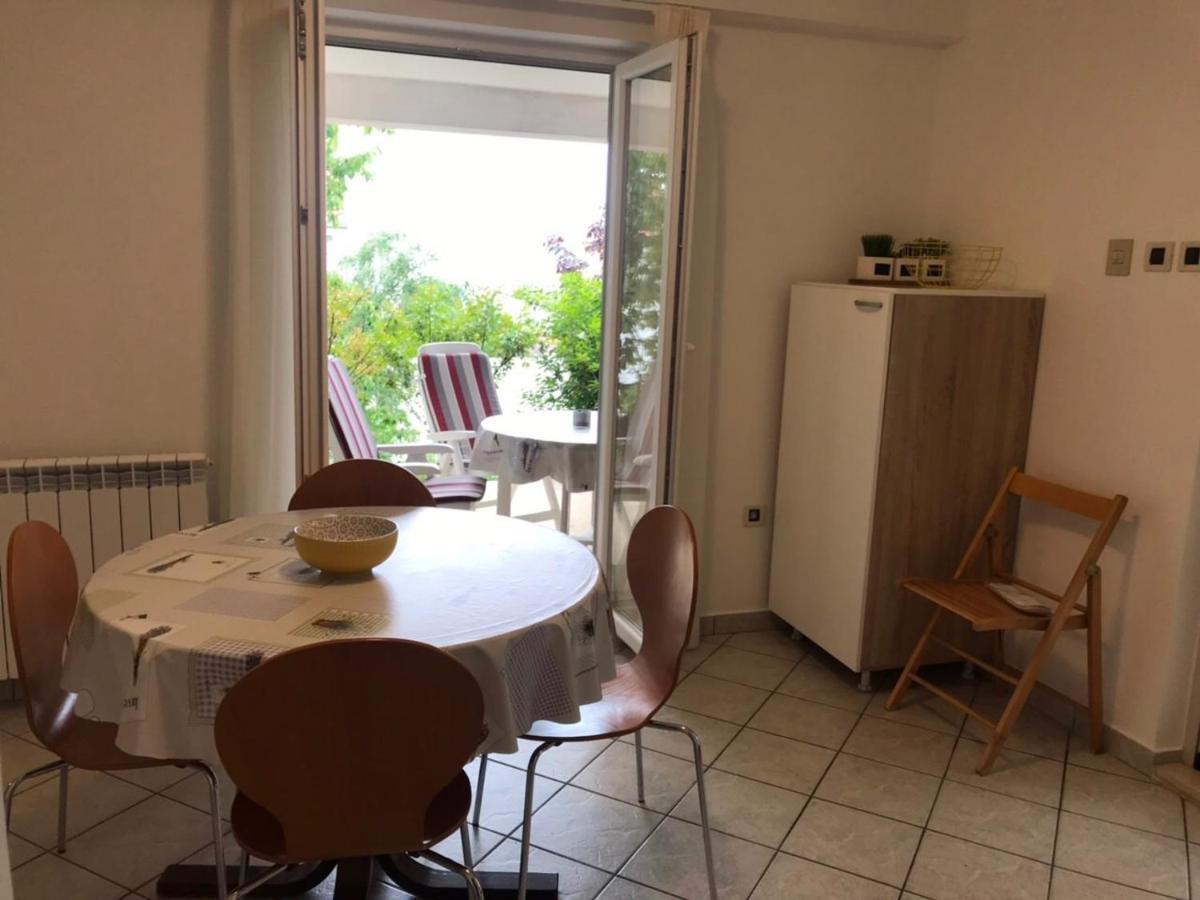 Deluxe Apartment Dora With A Private Parking, Terrace And See View 里耶卡 外观 照片